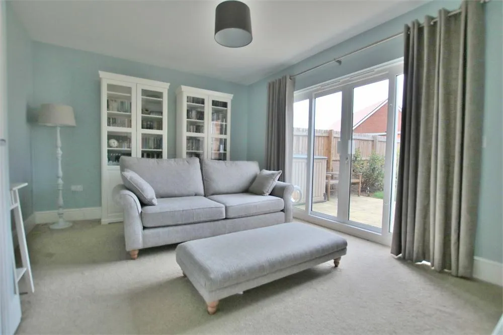 Earls Barton, Northamptopn, NN6 0RJ, photo 6