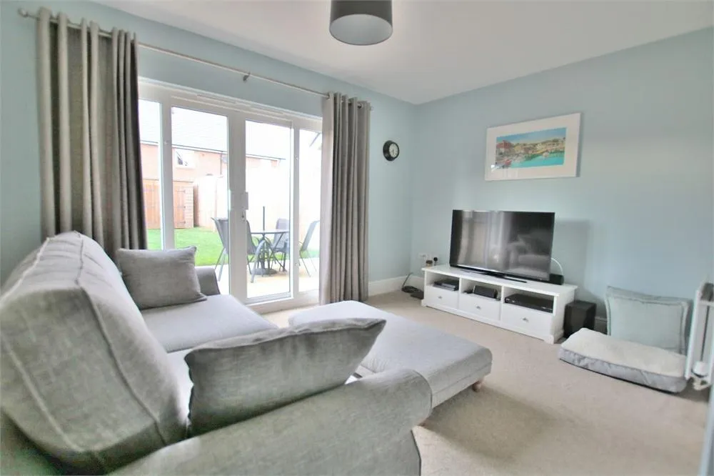Earls Barton, Northamptopn, NN6 0RJ, photo 5