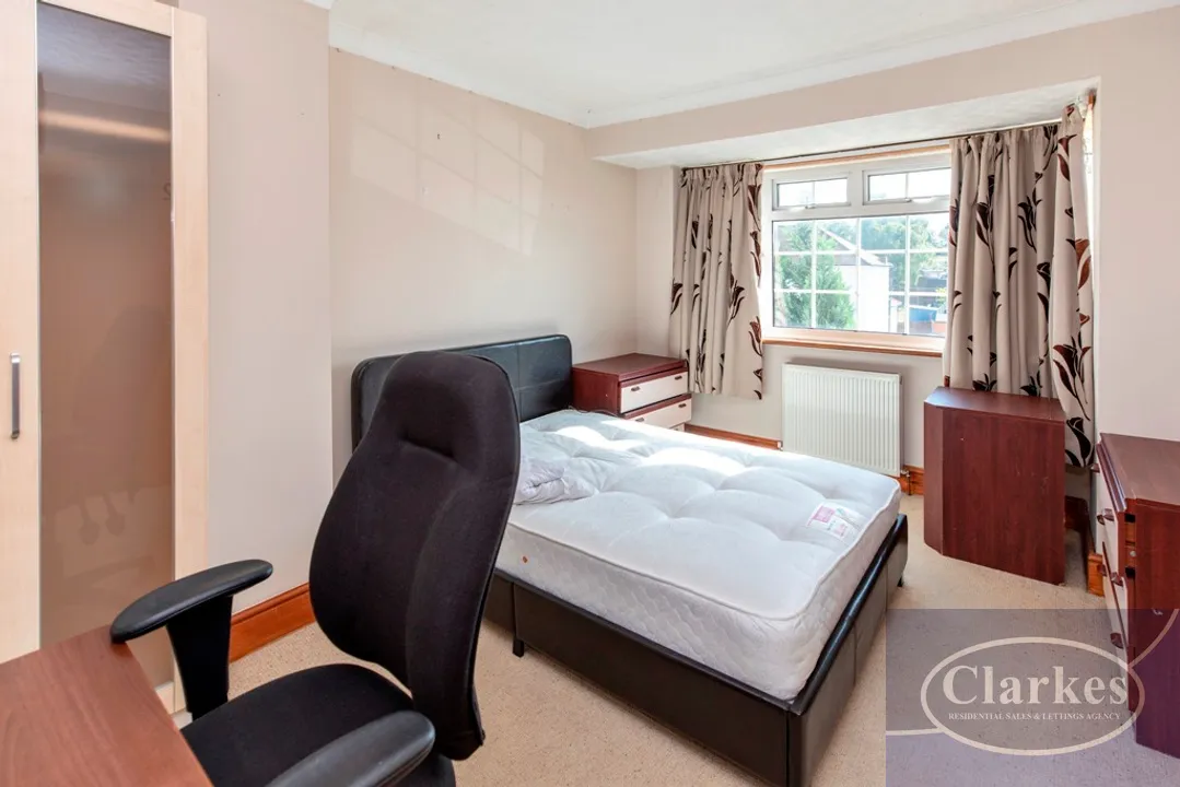 Astbury Avenue, Wallisdown, photo 9