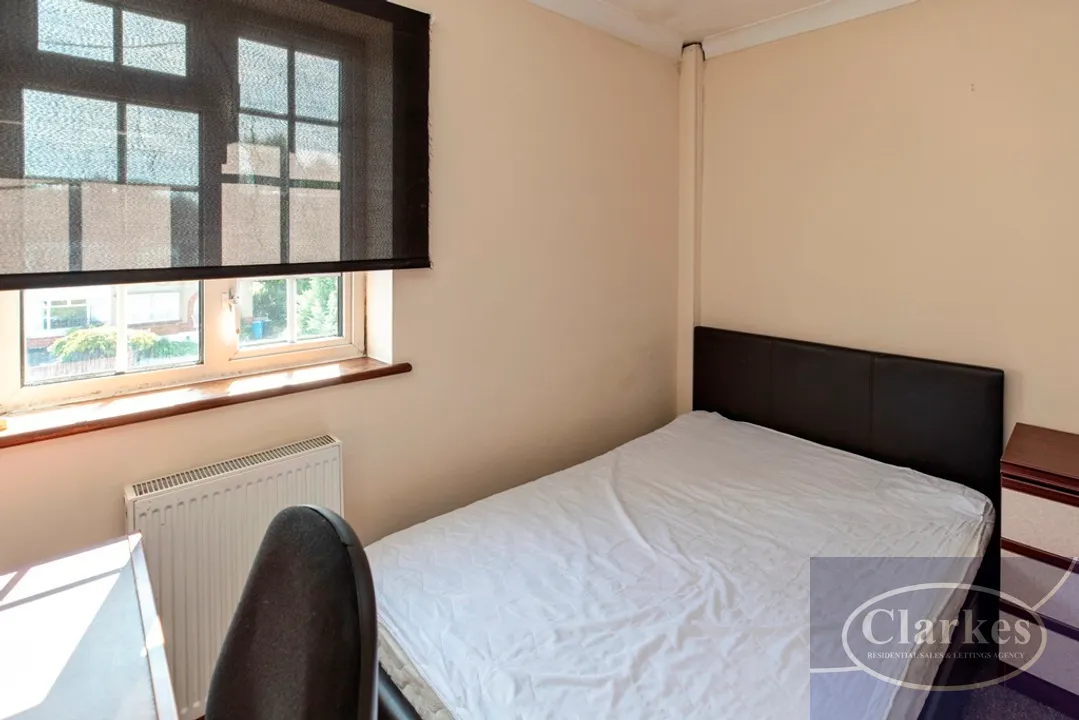 Astbury Avenue, Wallisdown, photo 10