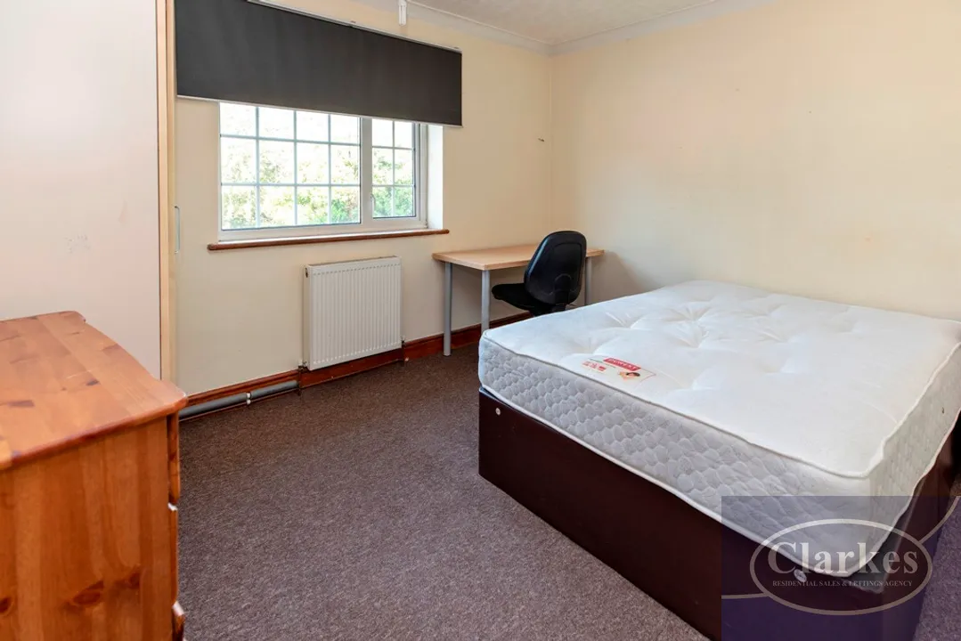 Astbury Avenue, Wallisdown, photo 8
