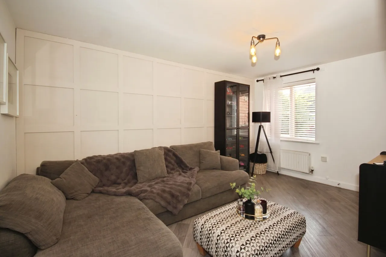 Forsythia Close, Bedworth, Warwickshire, CV12, photo 4