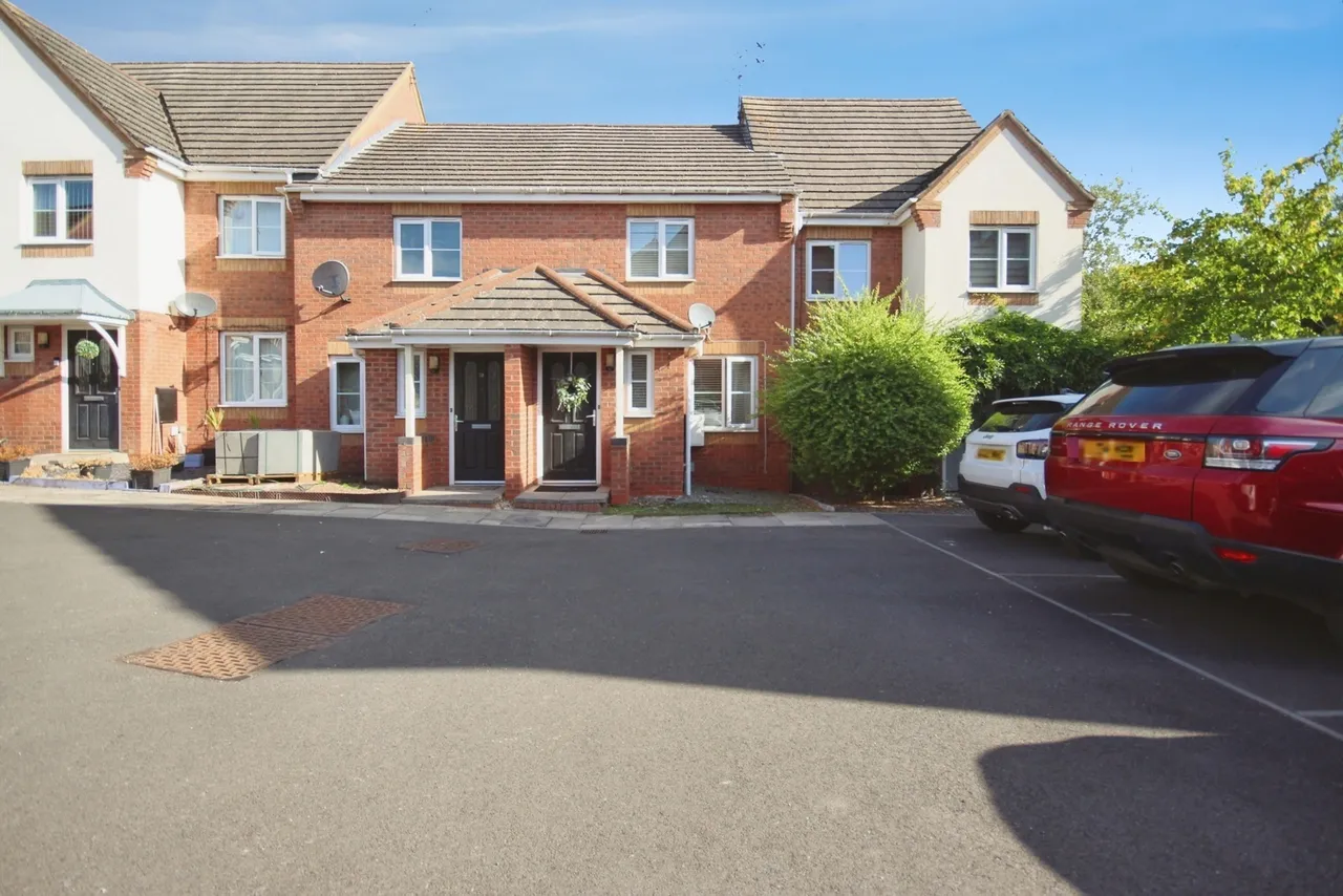 2 bed house for sale — Forsythia Close, Bedworth, Warwickshire, CV12