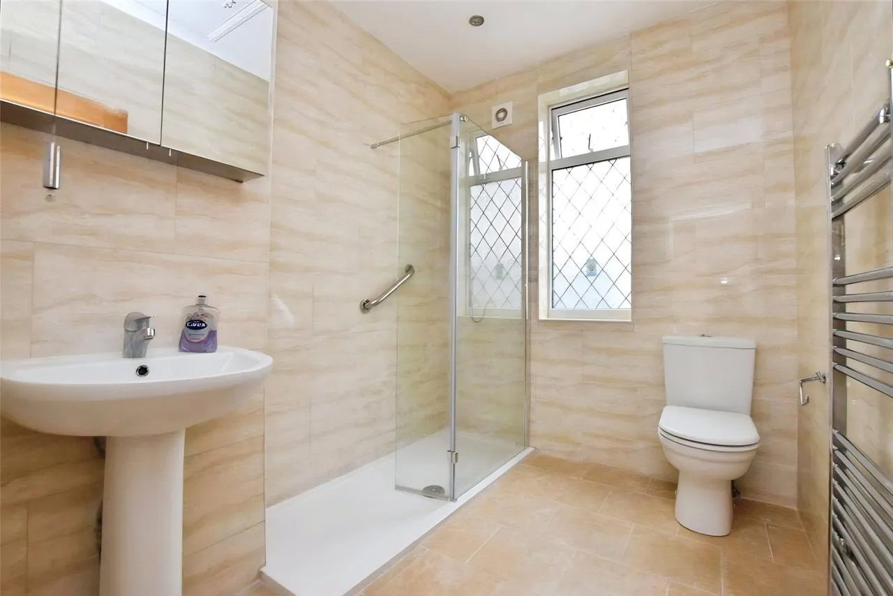 Bede Road, Chadwell Heath, RM6, photo 8