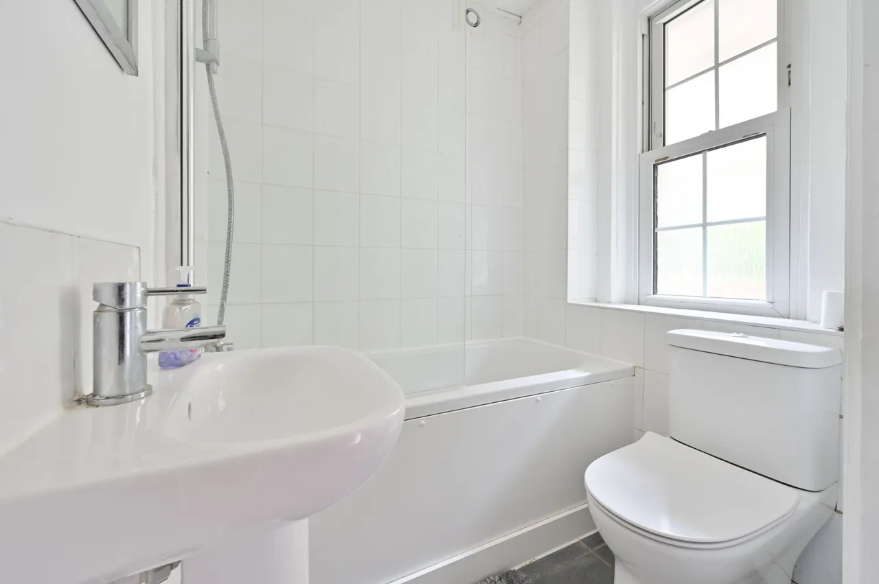 159 Faunce House, Doddington Grove, London, photo 8