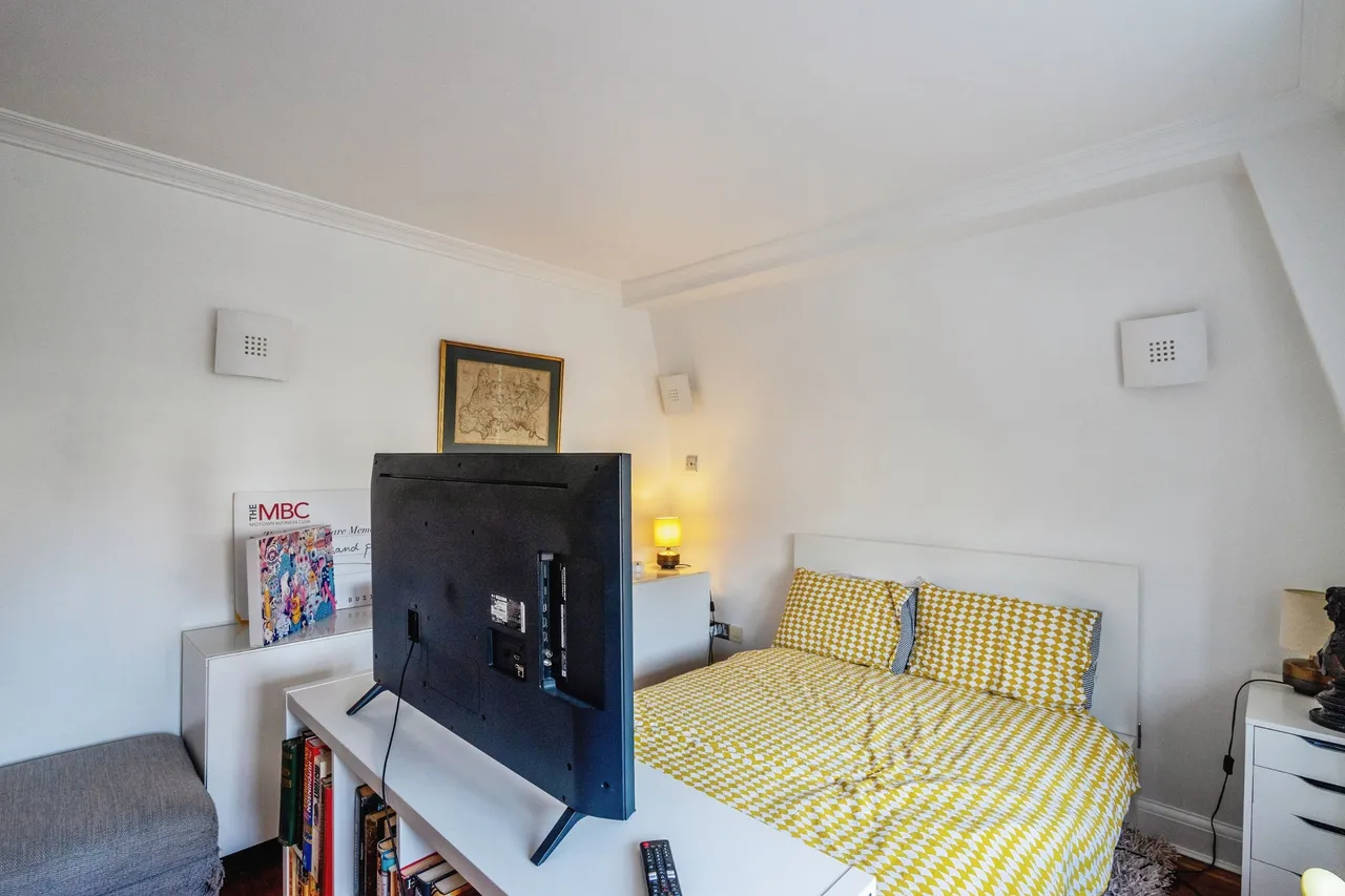 Tavistock Place, London, WC1H, photo 9