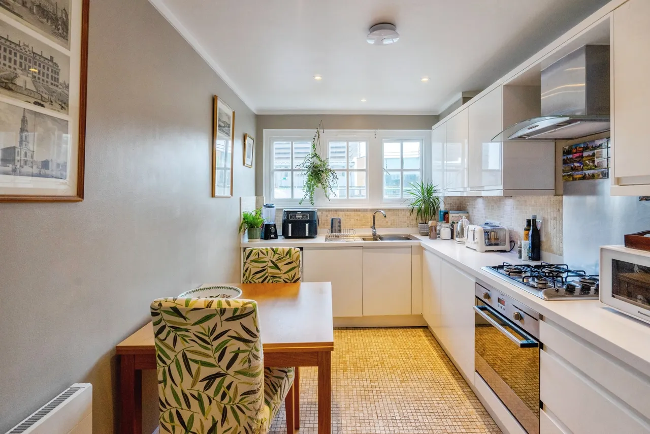 Tavistock Place, London, WC1H, photo 3