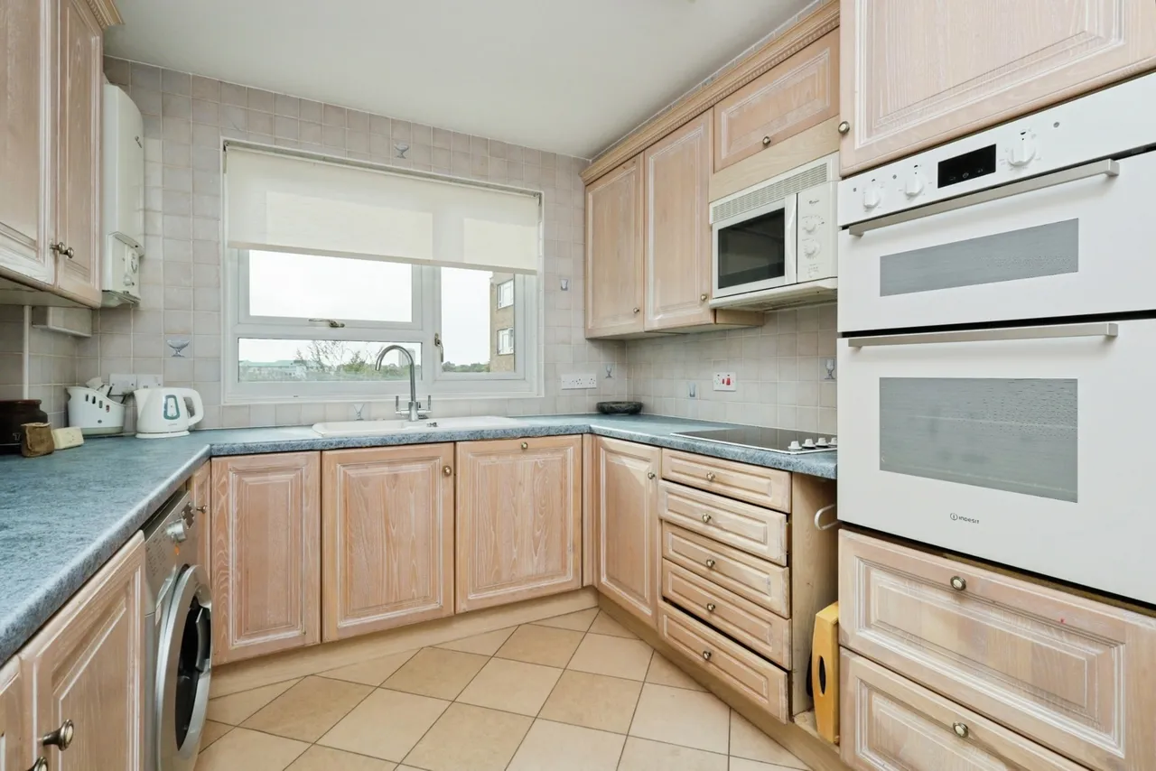 Compton Place Road, Eastbourne, BN21, photo 5
