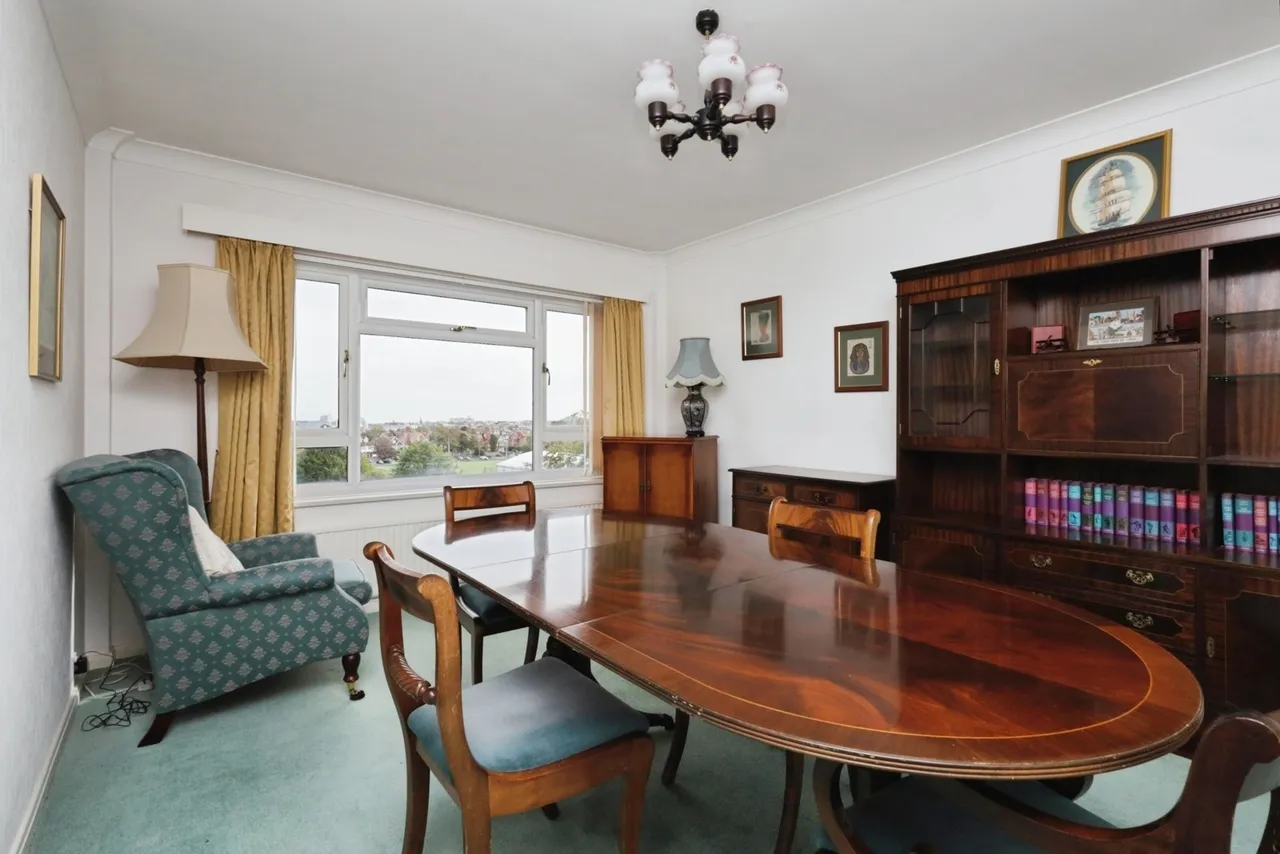 Compton Place Road, Eastbourne, BN21, photo 18
