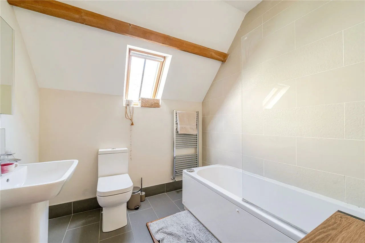 Carlton Green, Rothwell, LS26, photo 4