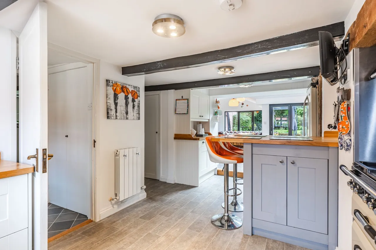 Grade II Listed Farmhouse Brimming wi, photo 5