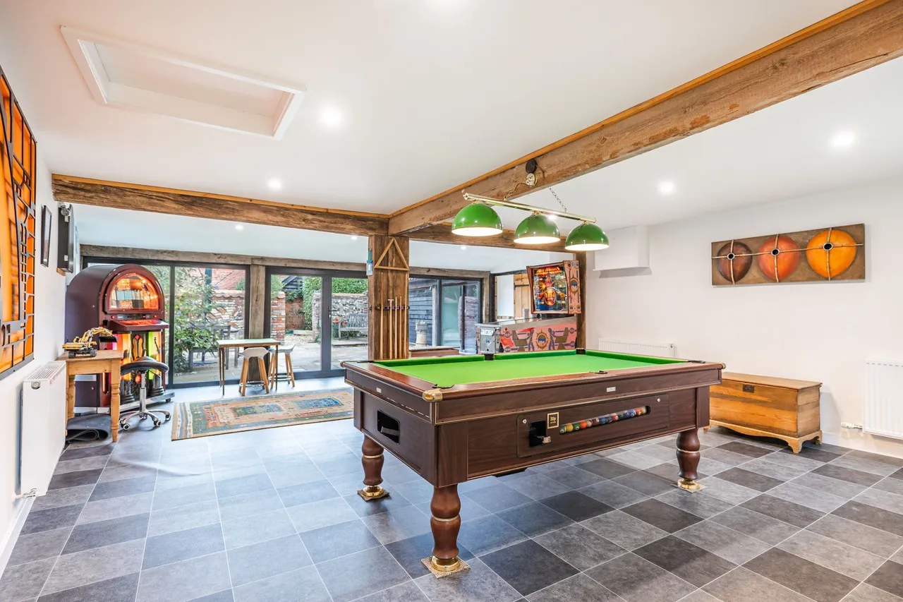 Grade II Listed Farmhouse Brimming wi, photo 7