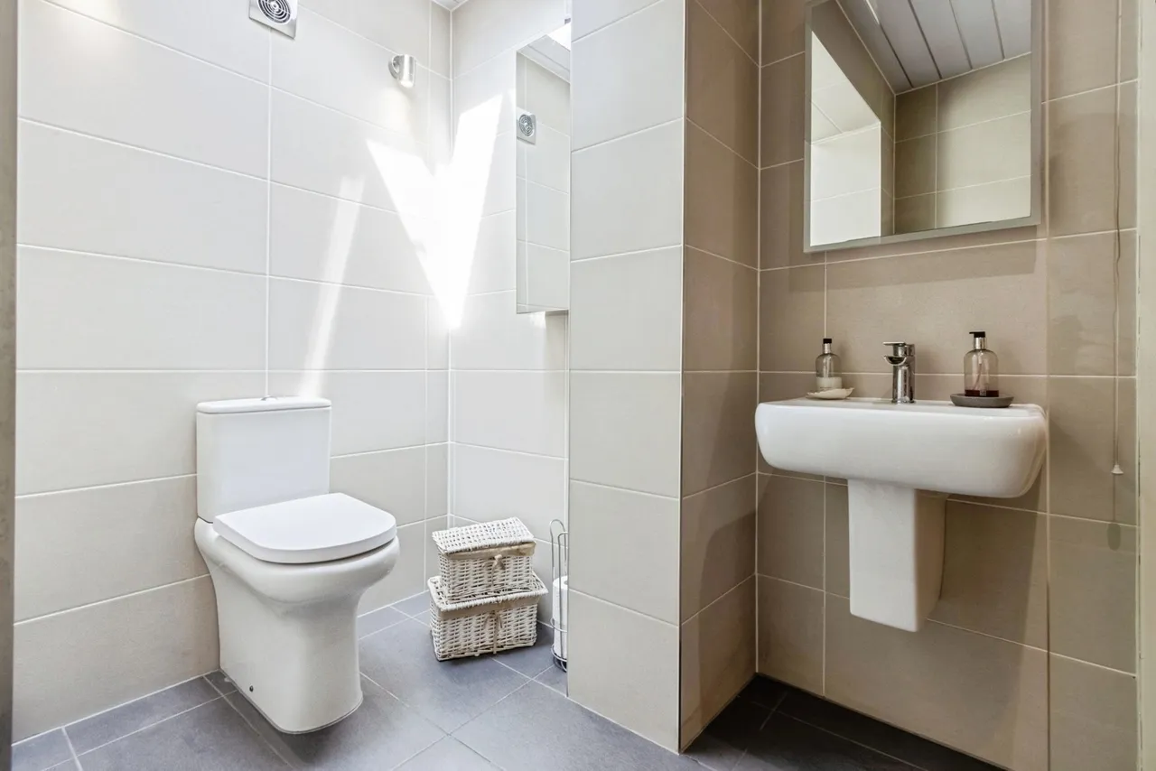 Howard Crescent, Durkar, Wakefield, West Yorkshire, WF4, photo 18