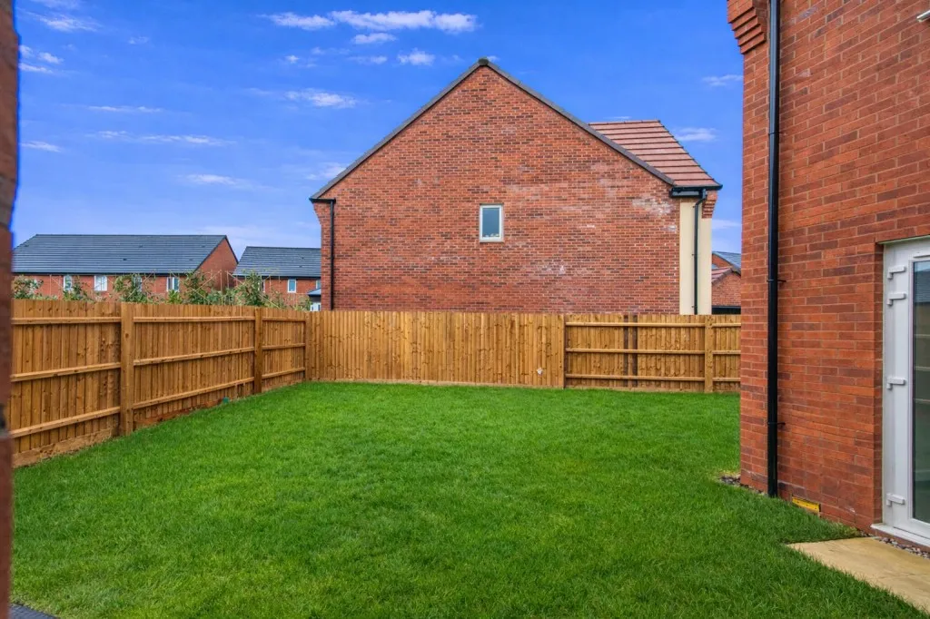 Tansy Road, Corby, photo 2