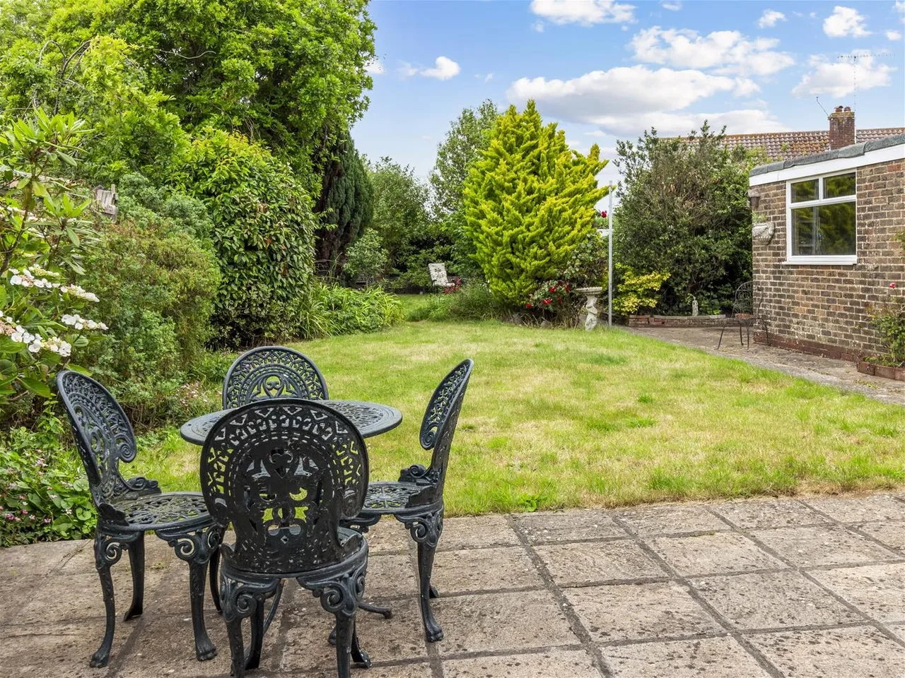 Rogate Road, Worthing, photo 4