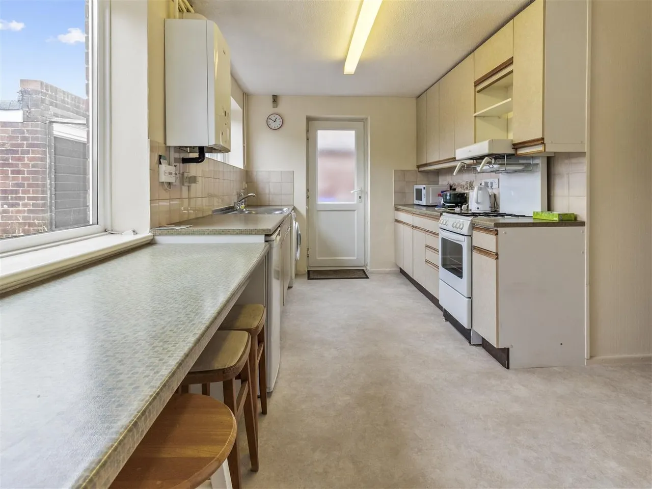 Rogate Road, Worthing, photo 6