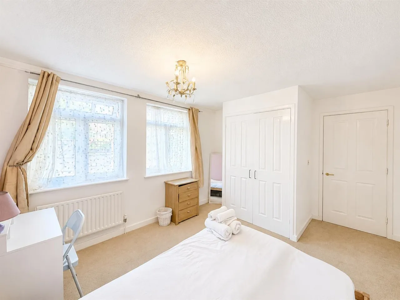 Staines Road, Hounslow, TW4, photo 8