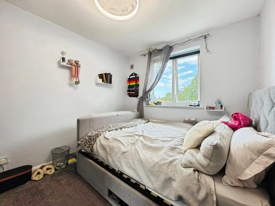 Hillview, Saunderton, HP14, photo 12