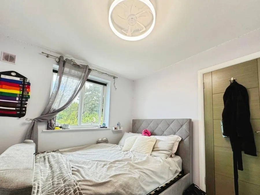 Hillview, Saunderton, HP14, photo 7