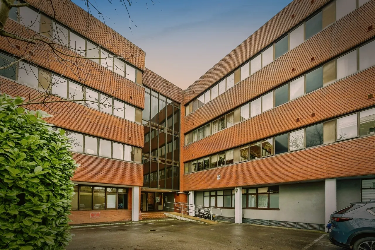 1 bed flat for sale — Walton Street, Aylesbury