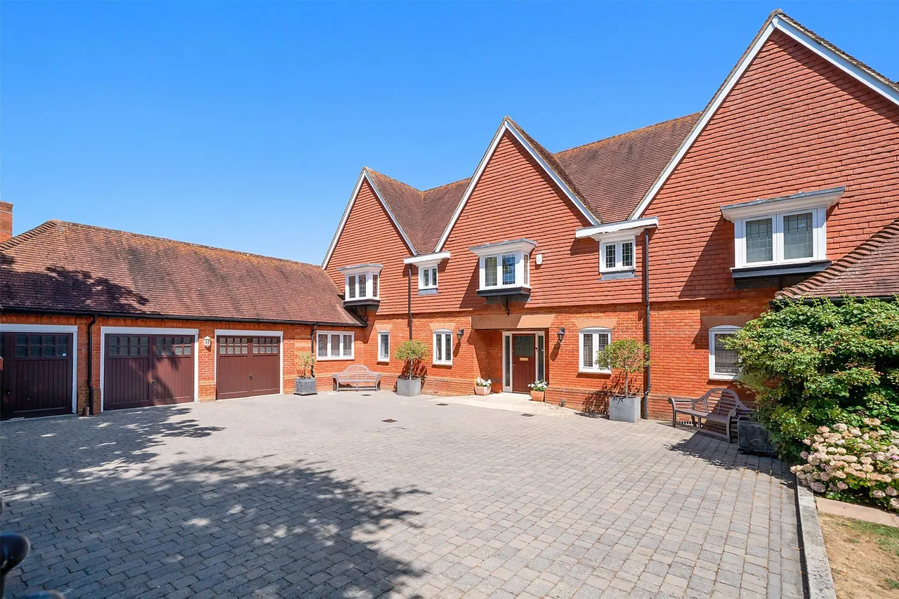 Rykens Lane, Betchworth, RH3, photo 16