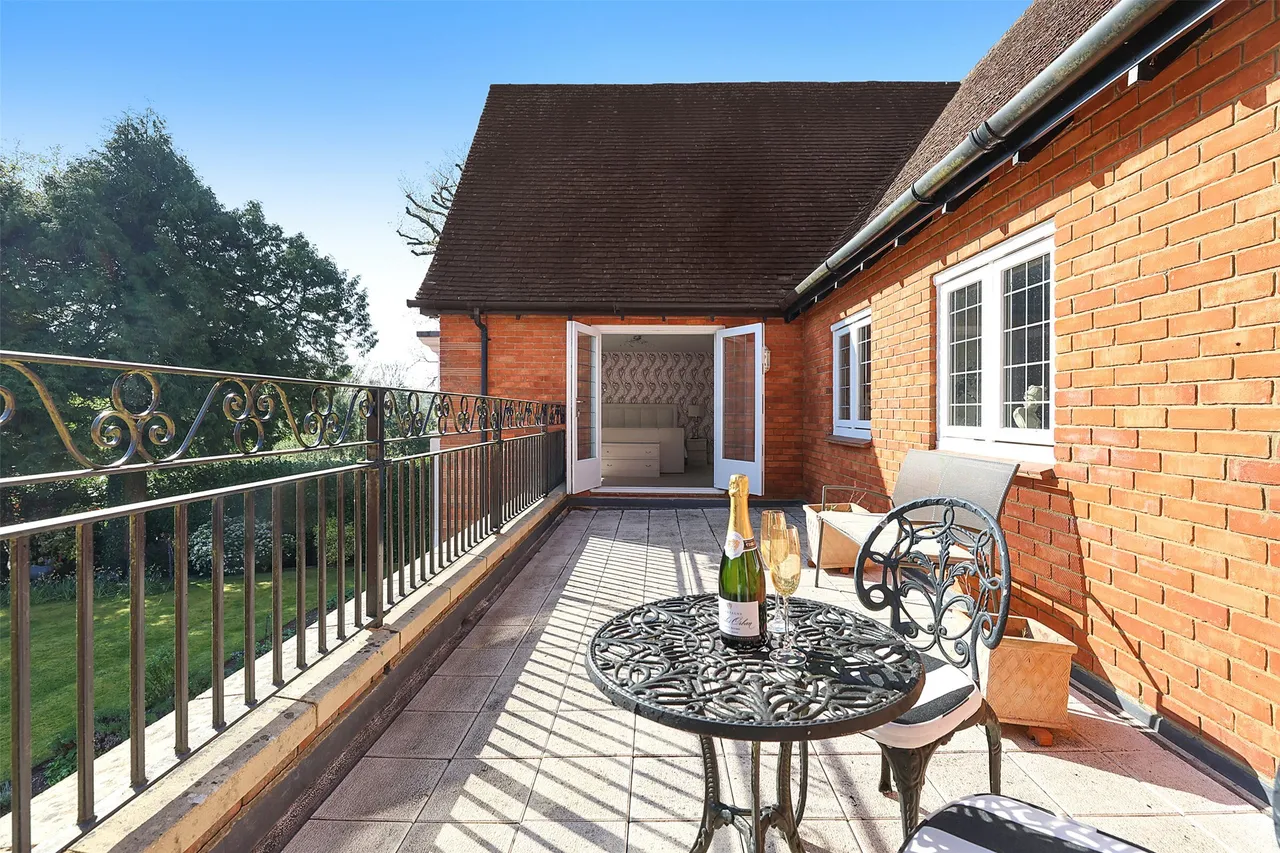 Rykens Lane, Betchworth, RH3, photo 9