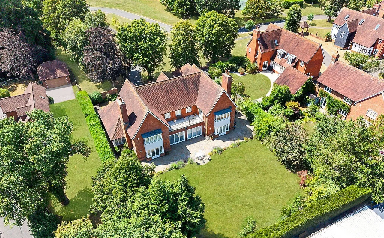 Rykens Lane, Betchworth, RH3, photo 17