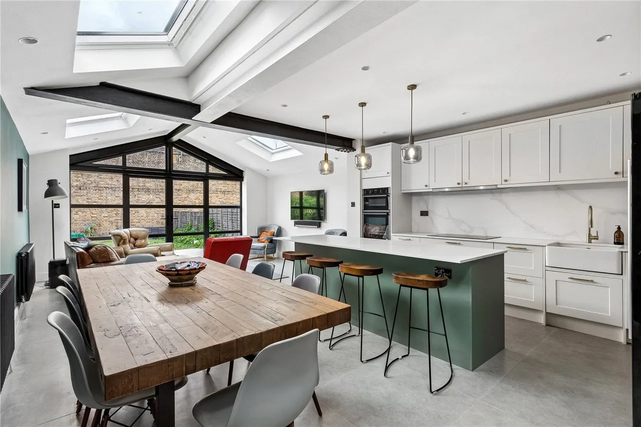 Undine Street London Sw17, photo 6
