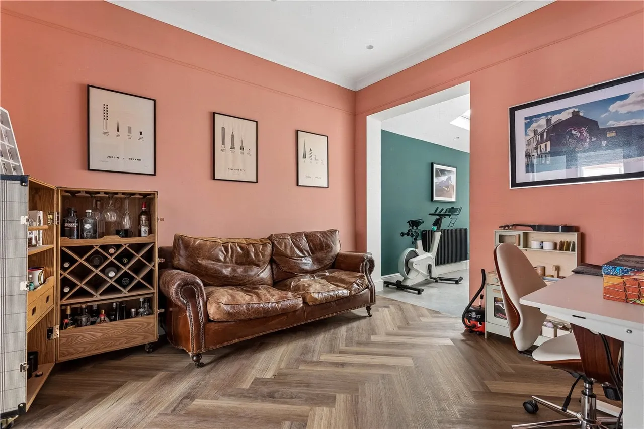 Undine Street London Sw17, photo 4