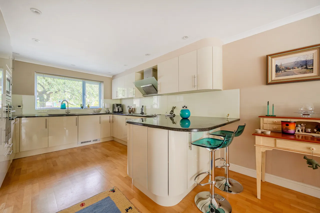 Temple Lane, Marlow, SL7, photo 13