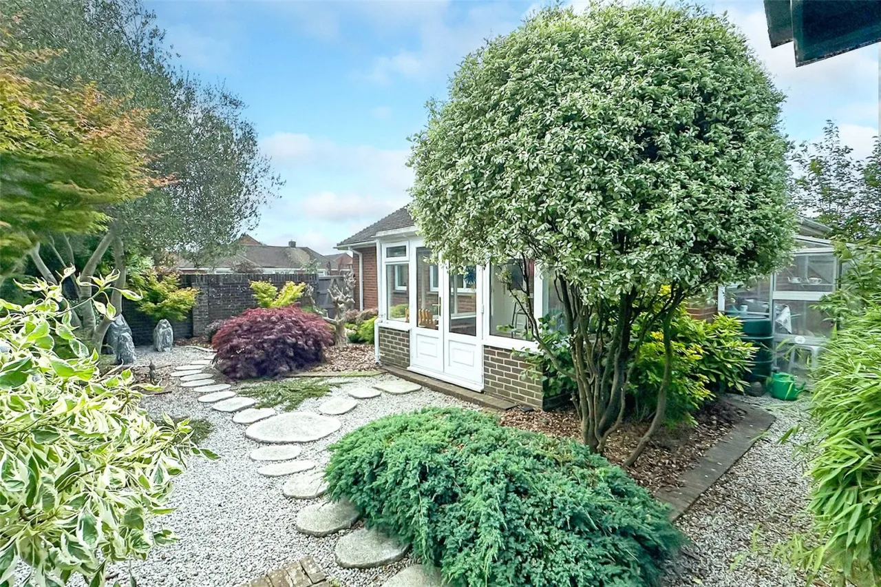 Rustington, BN16, photo 12