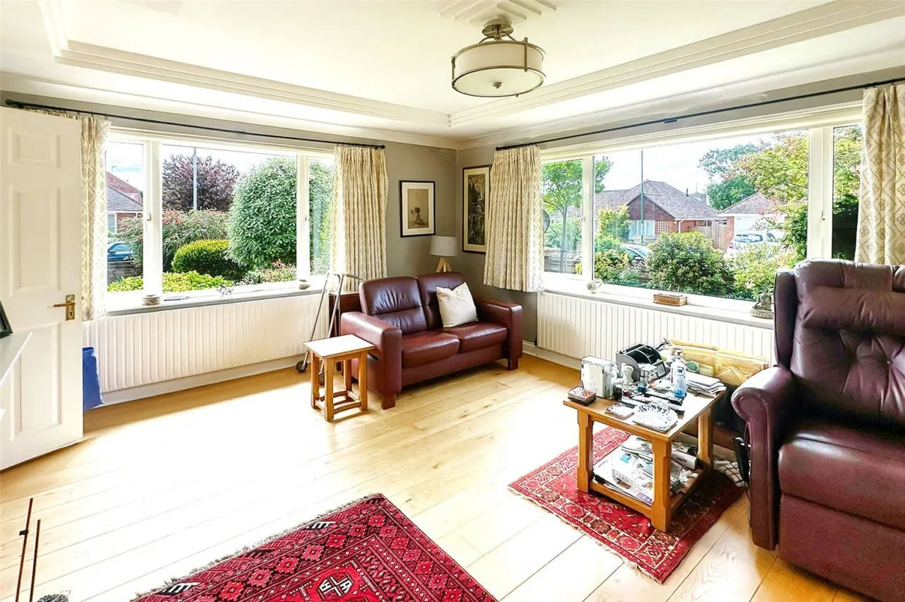 Rustington, BN16, photo 10
