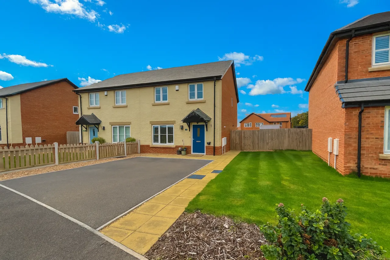 3 bed house for sale — Eider Avenue, Broughton, Lancashire, PR3 5NJ