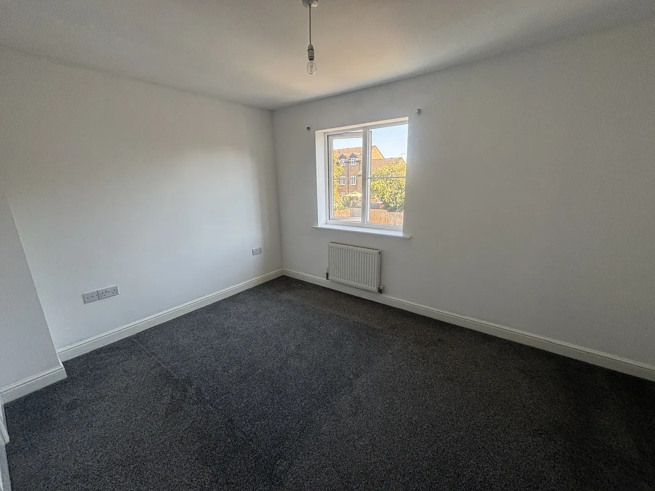 Peregrine Court, Calne, photo 7