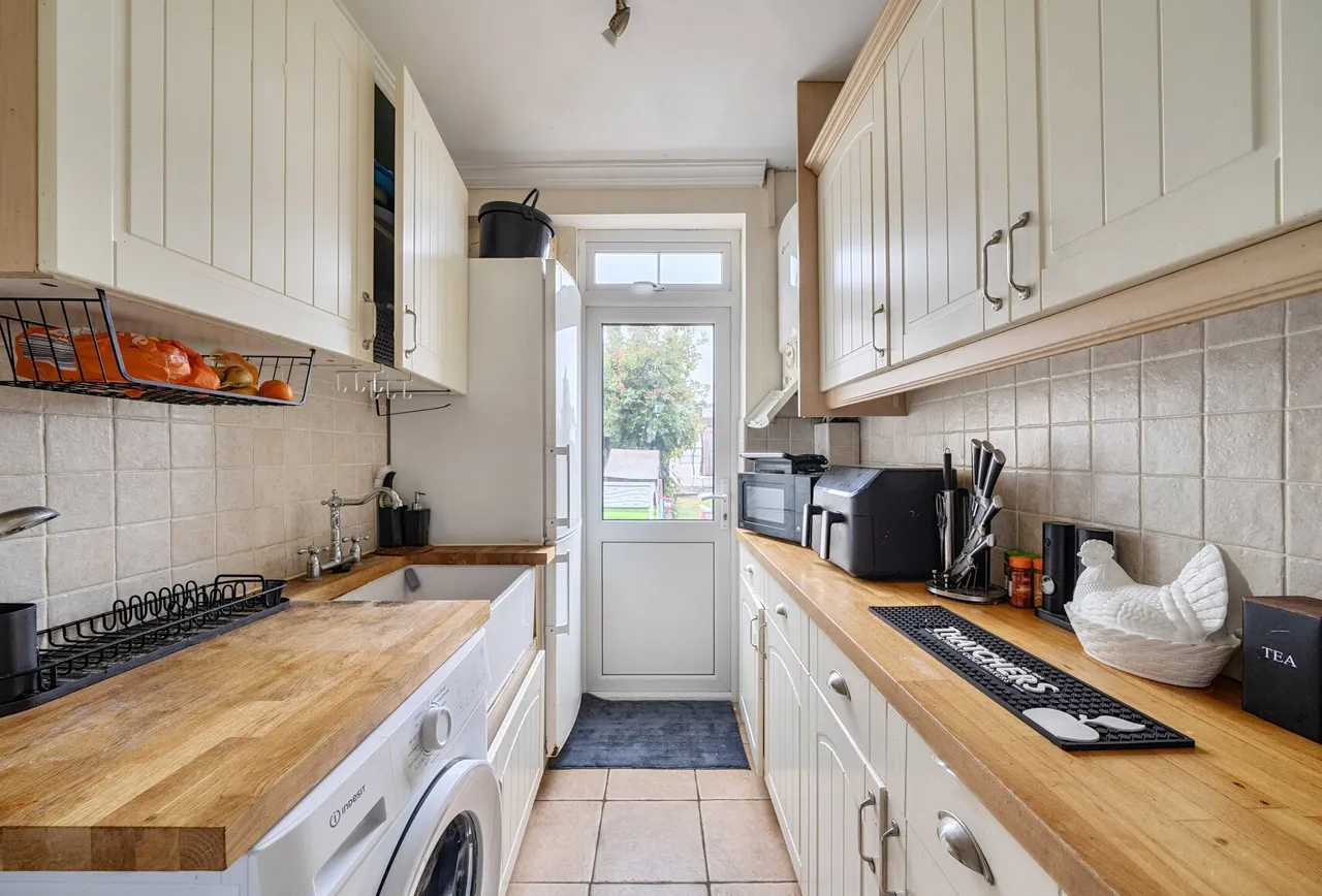 Molesey Drive, Cheam, SM3 9UU, photo 5