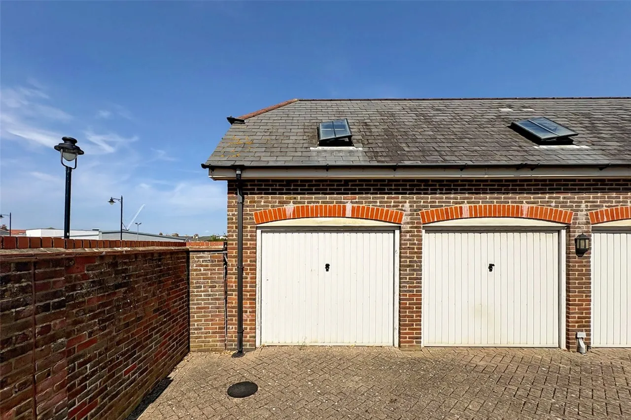 Littlehampton, BN17, photo 20