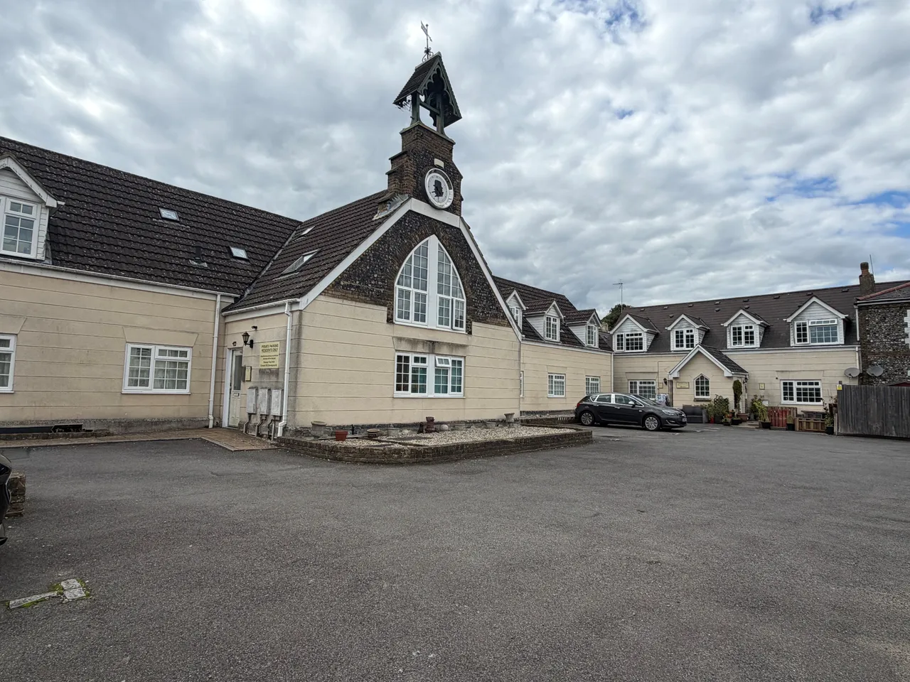 2 bed flat to rent — London Road, Dover