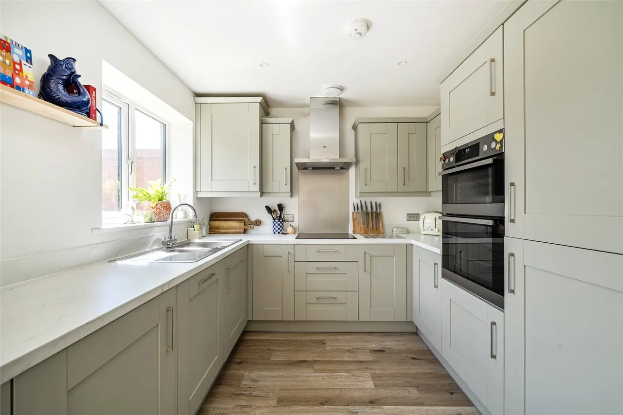 Athelai Close, Gloucestershire, Down Hatherley, GL2 9AP, photo 2