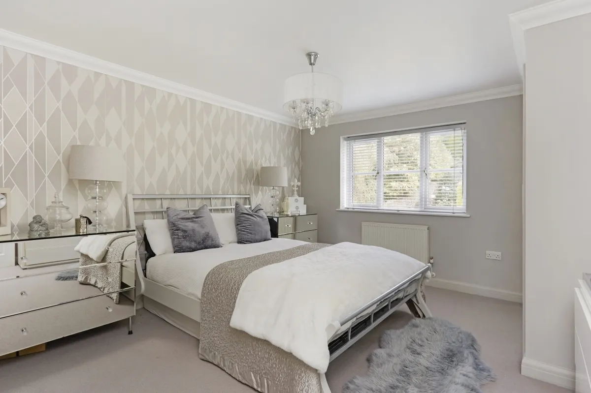 Woodlands Gardens, Epsom KT18, photo 9