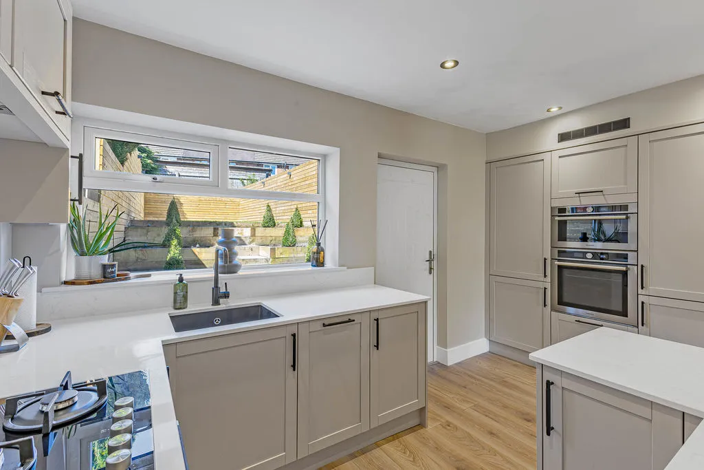 Calderbrook Road, Littleborough OL15 9HL, photo 4