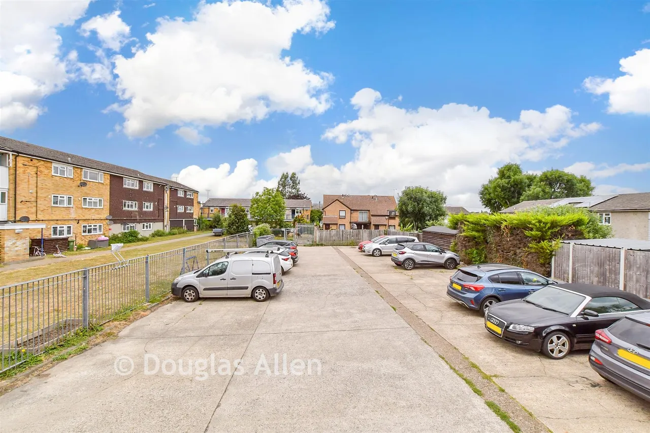 Alderney Gardens, Wickford, SS11, photo 10