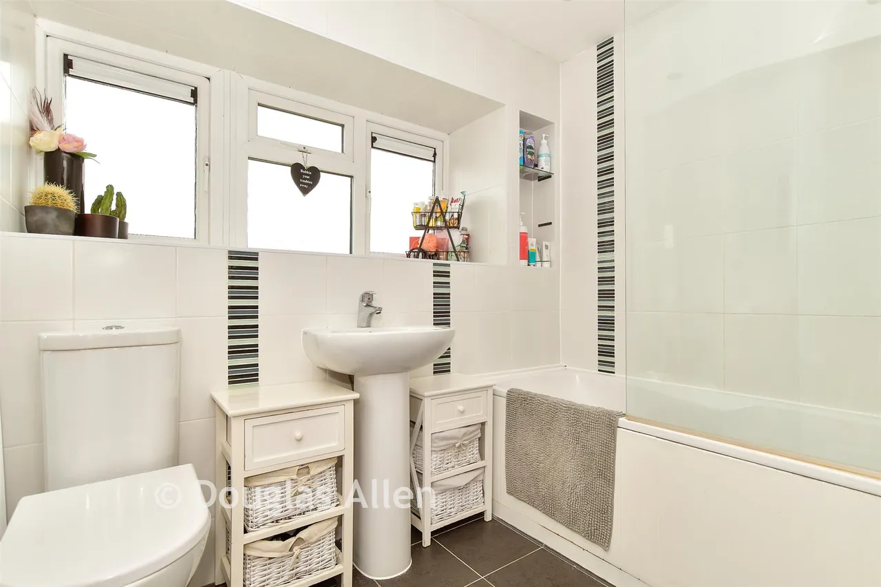 Alderney Gardens, Wickford, SS11, photo 8