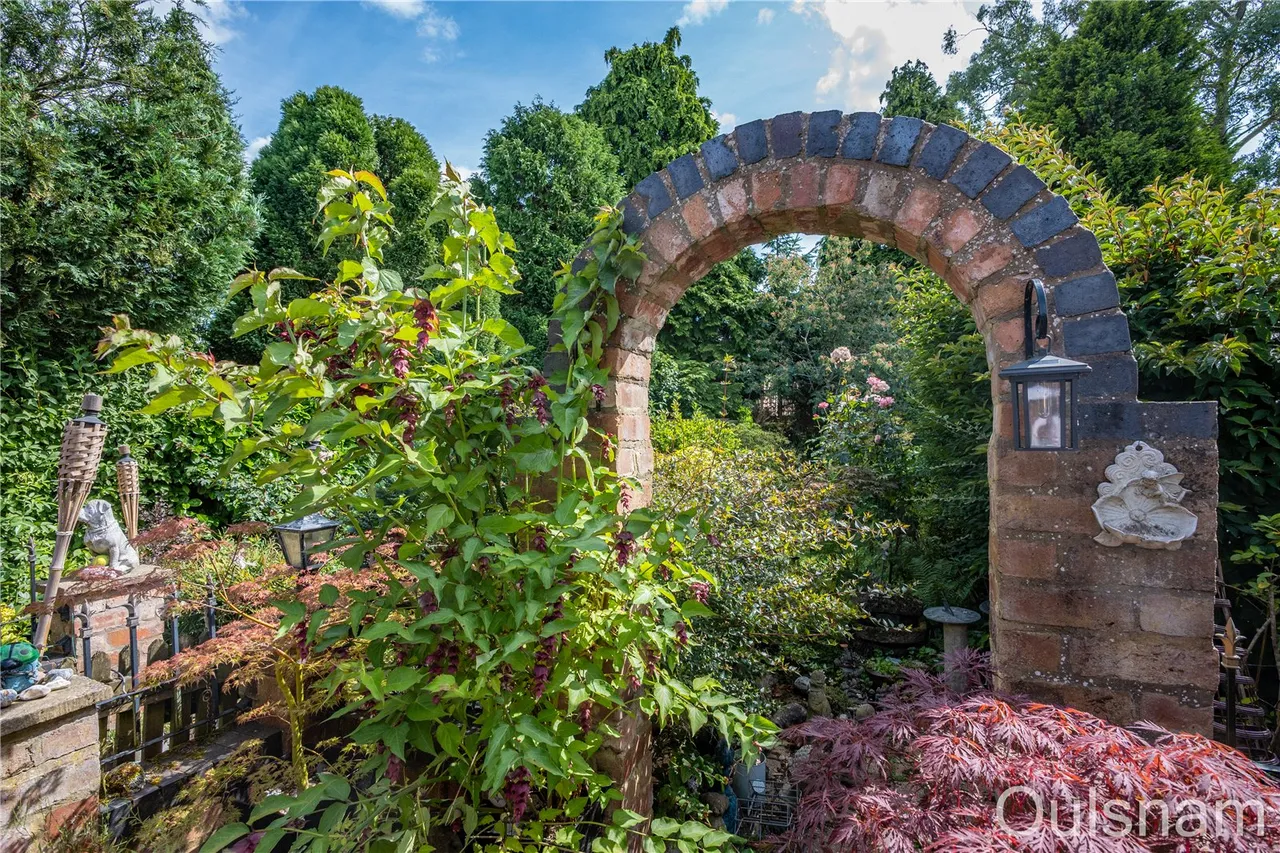 Holly Road, Bromsgrove, Worcestershire, B61 8LJ, photo 21