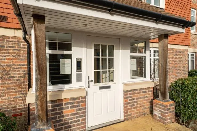 Cricketers Close, Bagshot, GU19, photo 20