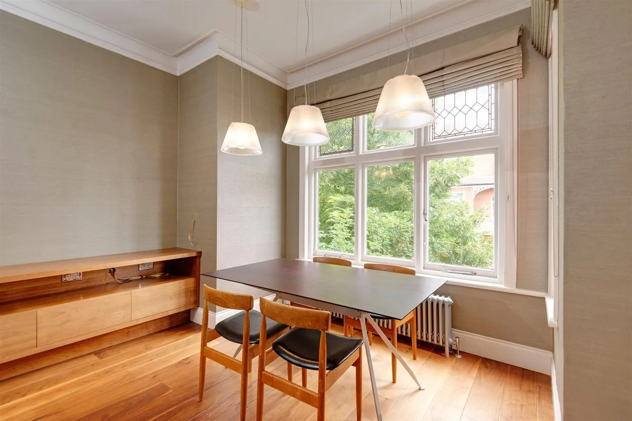 Crediton Hill, London NW6 1HT, photo 9