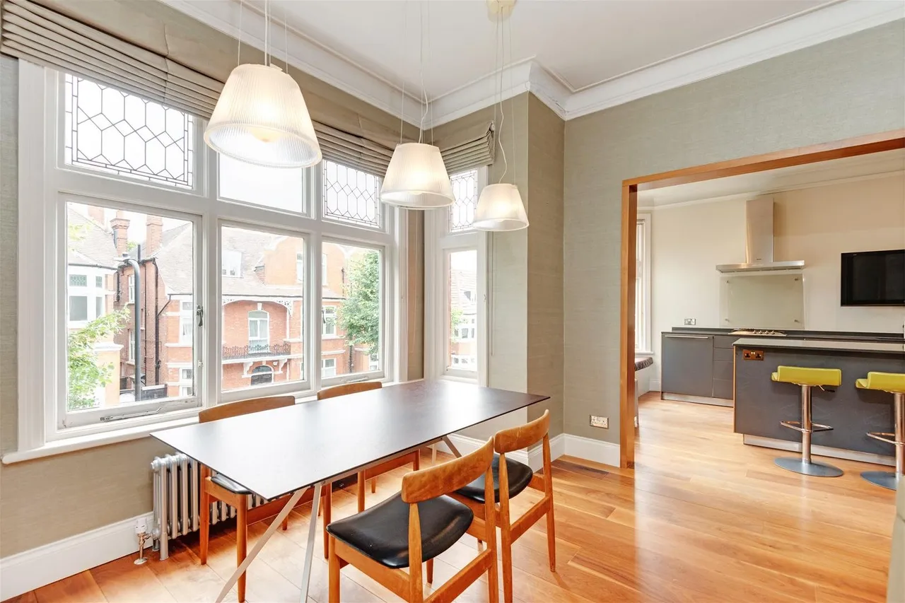 Crediton Hill, London NW6 1HT, photo 8
