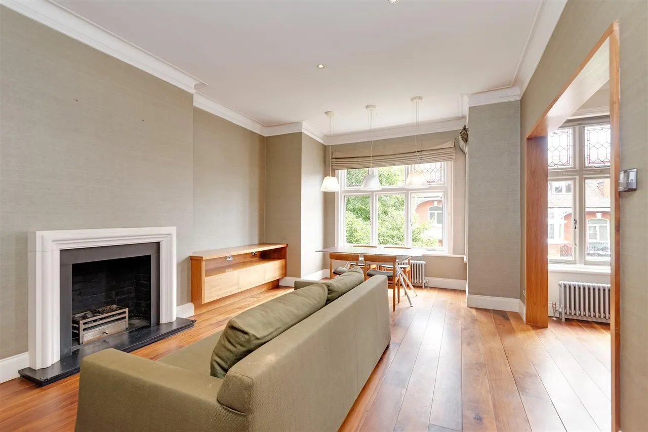 Crediton Hill, London NW6 1HT, photo 10