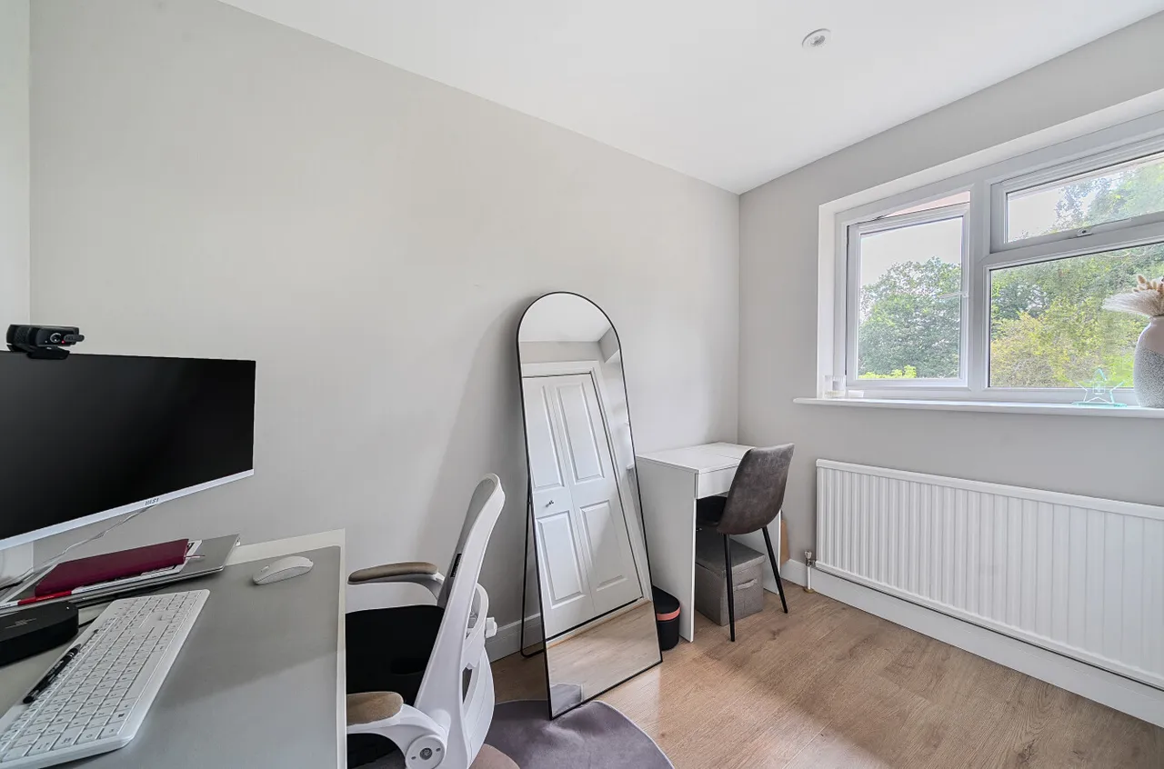 Oak Tree Road, Whitehill, GU35, photo 7