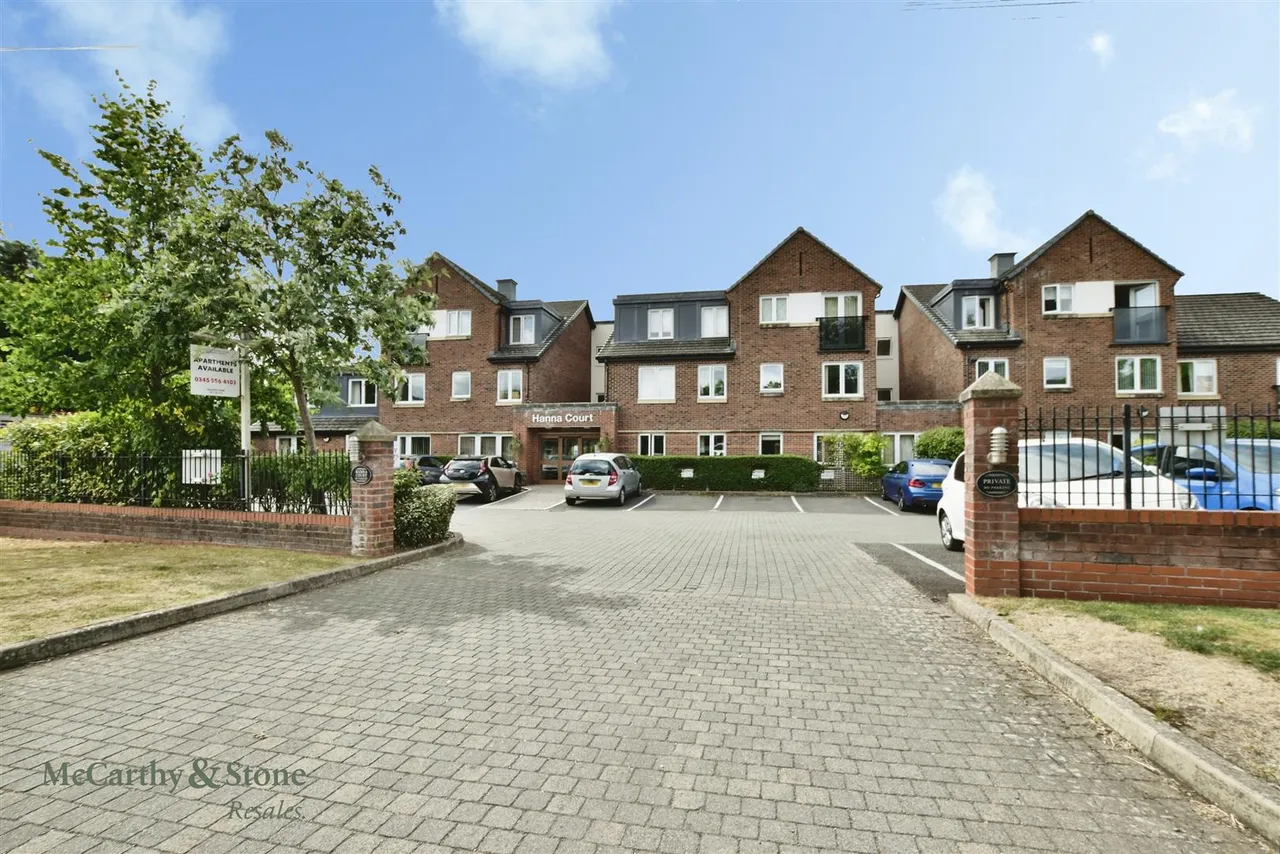 Wilmslow Road, Handforth, SK9, photo 23