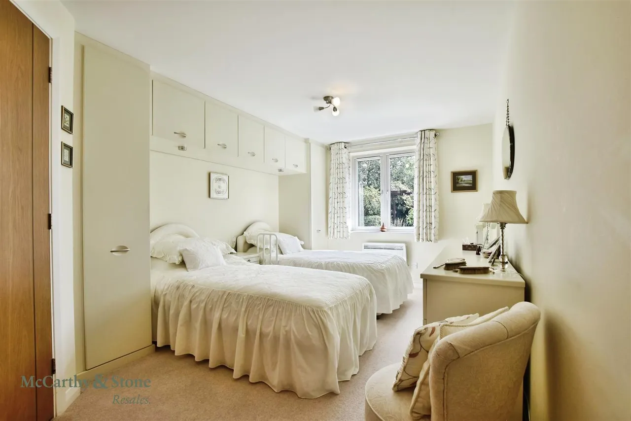 Wilmslow Road, Handforth, SK9, photo 9